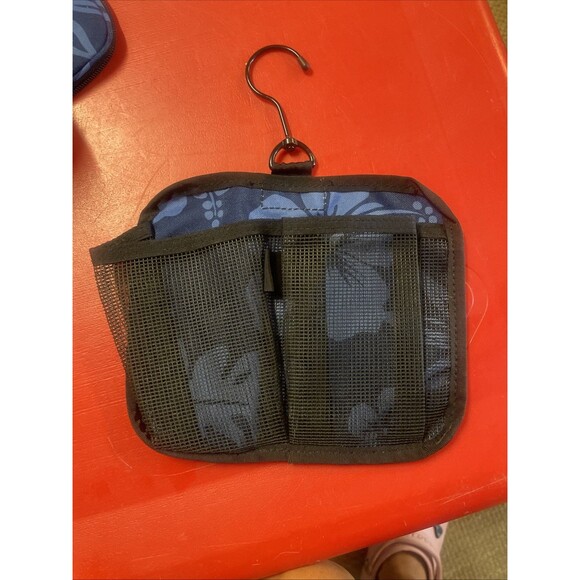 L. L. Bean Toiletry Shower Hook Floral Blue Hawaiian Tropical Hanging Travel Bag - Picture 8 of 10